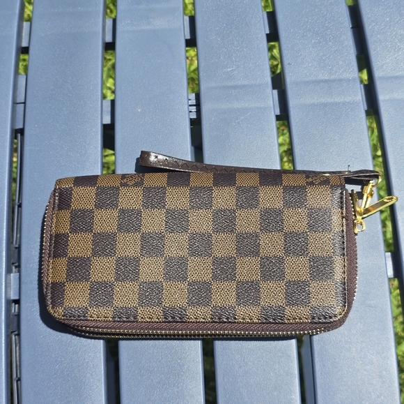 Louis Vuitton Checkered Brown Damier Ebene Wallet Women Double Zip Wrist Strap - Picture 8 of 14